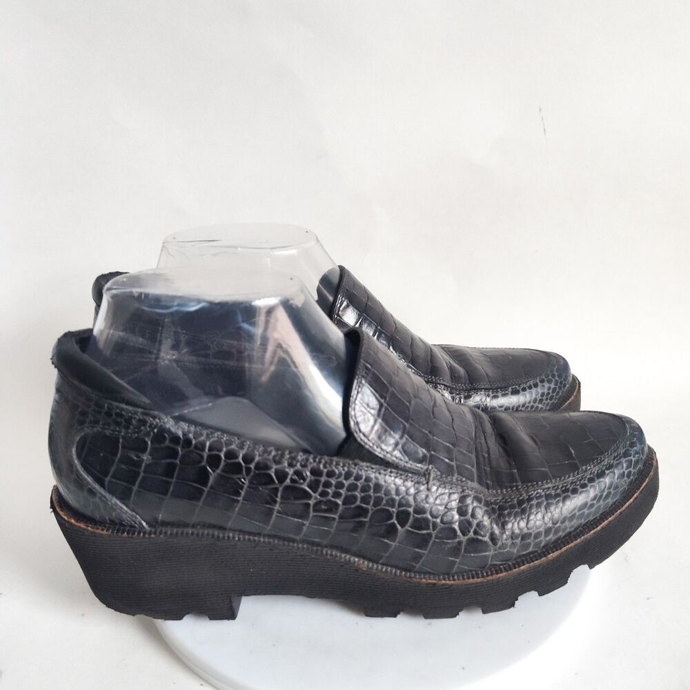 Donald Pliner Sirena Leather‎ Croc Lug Sole Slip On Loafers Size 8 Midnight Blue